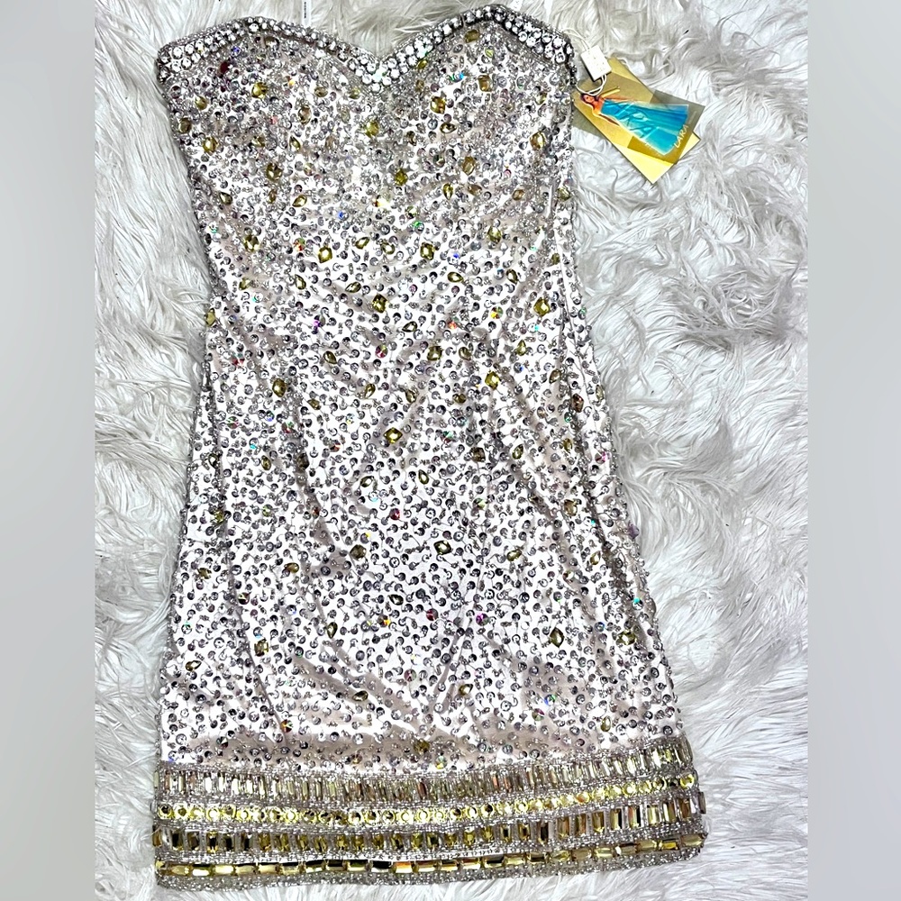 NWT Lara Design Stunning Dress